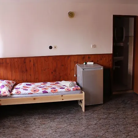 Penzion S Vinnym Sklepem Bulhary